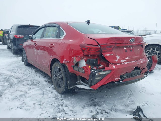 3KPF54AD6ME318982 KIA FORTE EX