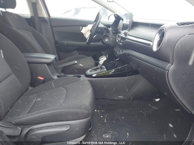 3KPF54AD6ME318982 KIA FORTE EX