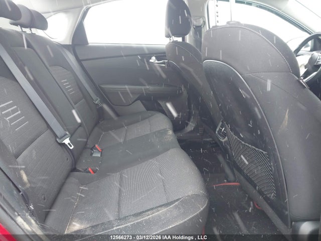 3KPF54AD6ME318982 KIA FORTE EX