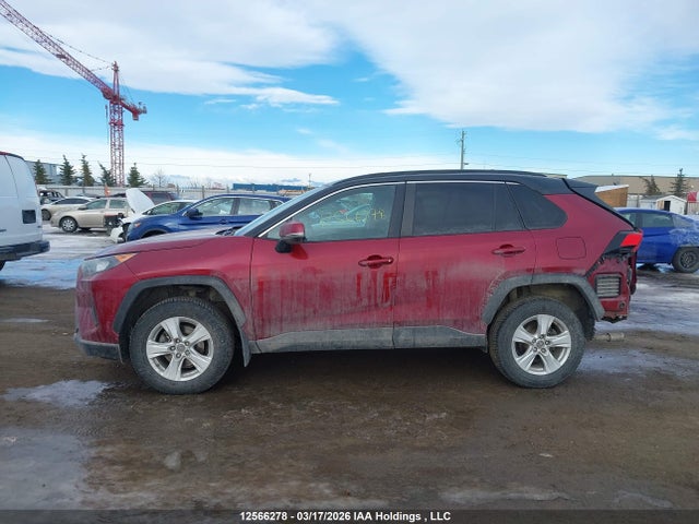 12566278 :رقم المزاد ، 2T3B1RFV8KW079798 vin ، 2019 Toyota Rav4 مزاد بيع