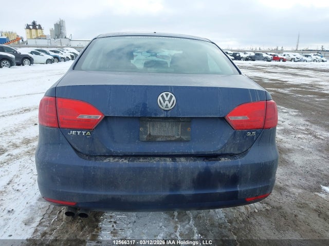 12566317 :رقم المزاد ، 3VWDX7AJ5BM005902 vin ، 2011 Volkswagen Jetta 2.5l Comfortline/2.5l Sportline مزاد بيع