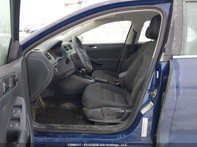 12566317 :رقم المزاد ، 3VWDX7AJ5BM005902 vin ، 2011 Volkswagen Jetta 2.5l Comfortline/2.5l Sportline مزاد بيع