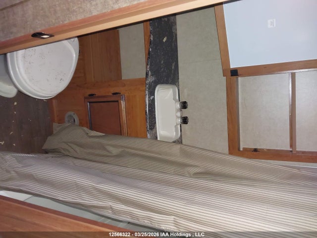 Продажа на аукционе авто 2017 Starcraft Travel Trailer, vin: 1SABS0BL8H2JM5095, номер лота: 12566322