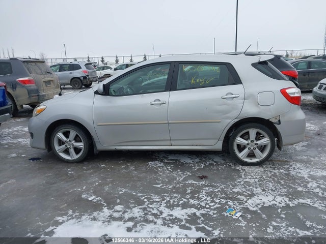 12566346 :رقم المزاد ، 2T1KE4EEXAC034718 vin ، 2010 Toyota Corolla Matrix S مزاد بيع