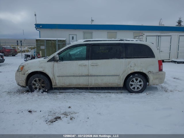 Продажа на аукционе авто 2010 Chrysler Town & Country Touring, vin: 2A4RR5DX5AR381783, номер лота: 12566347