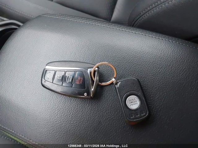 KM8SNDHF2HU226728 Hyundai Santa Fe Se/limited