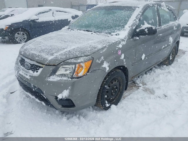 12566368 :رقم المزاد ، KNADH5B35B6826242 vin ، 2011 Kia Rio Lx/sx مزاد بيع