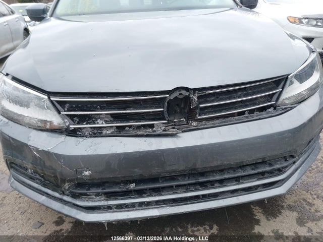 12566397 :رقم المزاد ، 3VW2B7AJ4HM331317 vin ، 2017 Volkswagen Jetta مزاد بيع