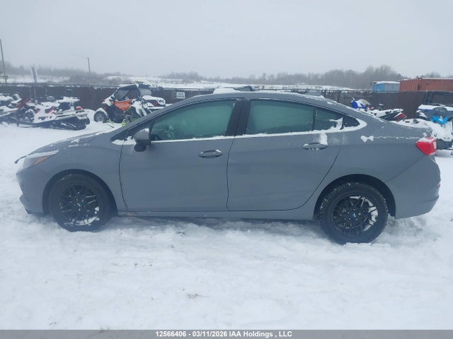 1G1BH5SE1K7100022 Chevrolet Cruze