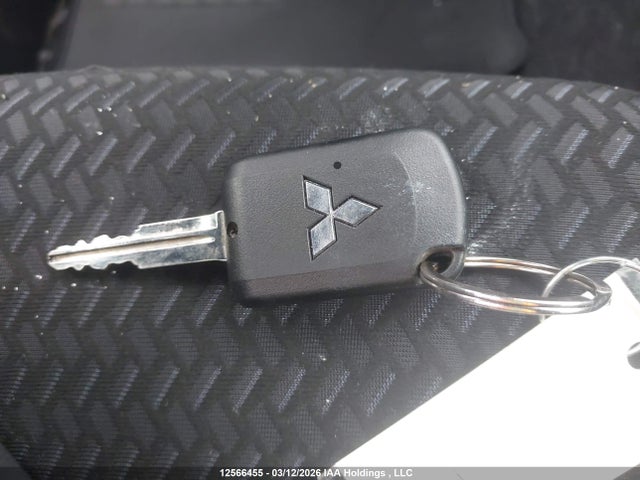 JA4ATUAAXSZ606389 Mitsubishi Eclipse Cross Es