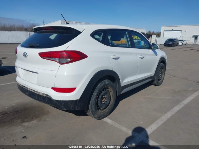KM8J23A4XJU649120 Hyundai TUCSON SE