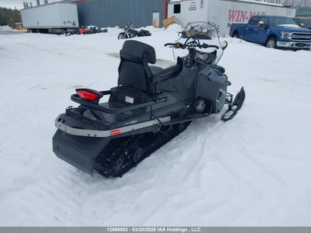 YH2SSPJE6JR000120 Skidoo Expedition