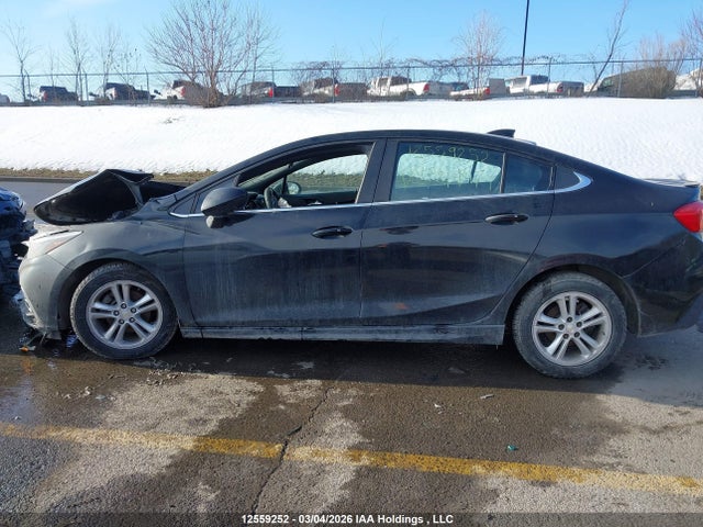 1G1BE5SMXH7219471 Chevrolet Cruze Lt Auto
