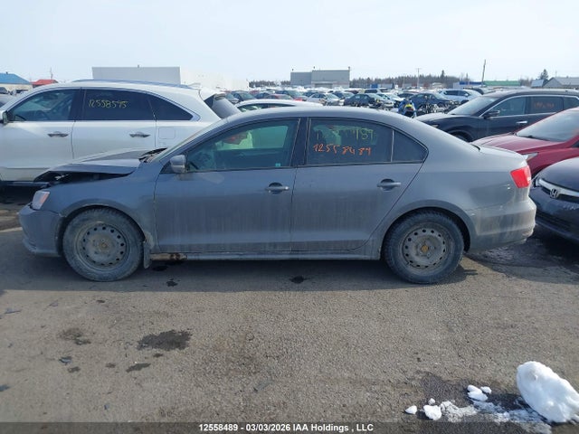 2015 Volkswagen Jetta 2.0 Tdi Comfortline მანქანა იყიდება აუქციონზე, vin: 3VWDA7AJ5FM335403, აუქციონის ნომერი: 12558489