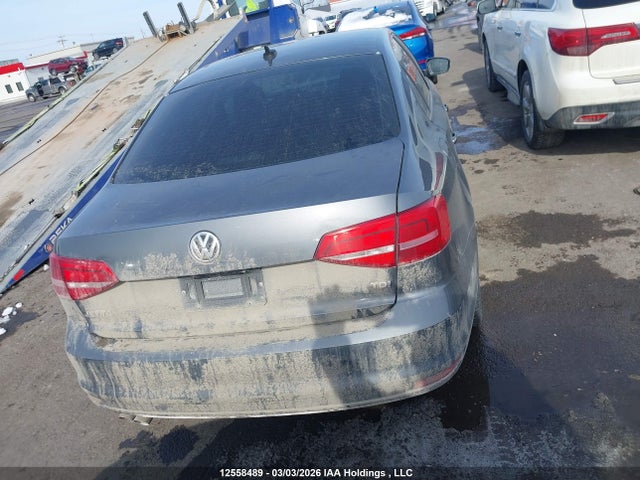 2015 Volkswagen Jetta 2.0 Tdi Comfortline მანქანა იყიდება აუქციონზე, vin: 3VWDA7AJ5FM335403, აუქციონის ნომერი: 12558489