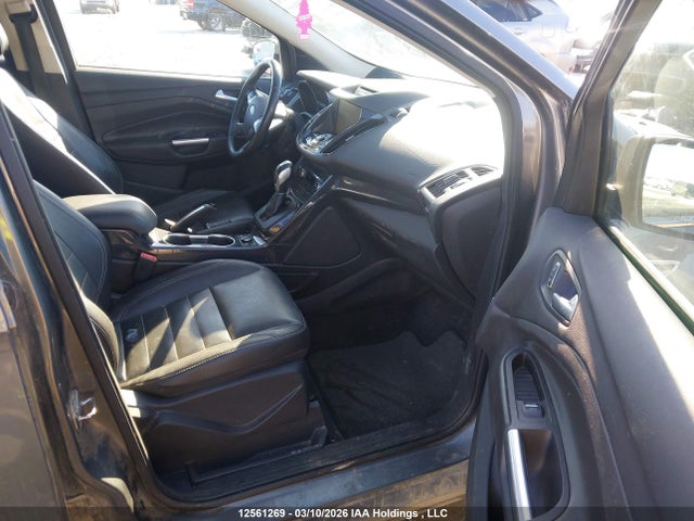 12561269 :رقم المزاد ، 1FMCU9J98EUE43432 vin ، 2014 Ford Escape Titanium مزاد بيع