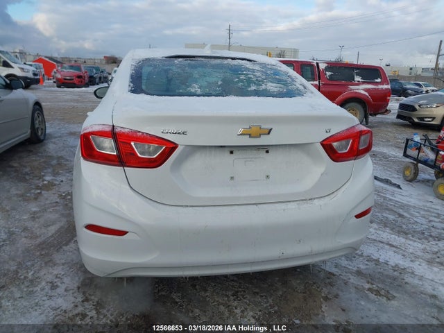 1G1BE5SM3J7181703 Chevrolet Cruze Lt Auto