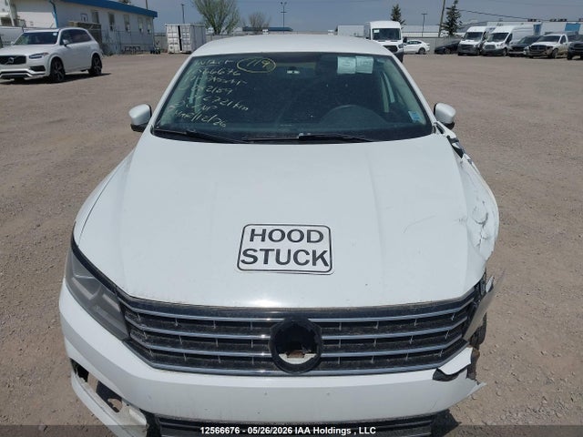 Продаж на аукціоні авто 2017 Volkswagen Passat S, vin: 1VWAT7A38HC082189, номер лоту: 12566676