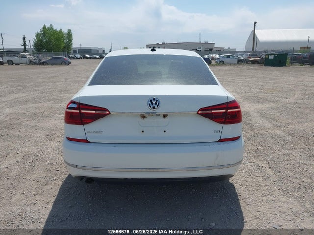 Продаж на аукціоні авто 2017 Volkswagen Passat S, vin: 1VWAT7A38HC082189, номер лоту: 12566676