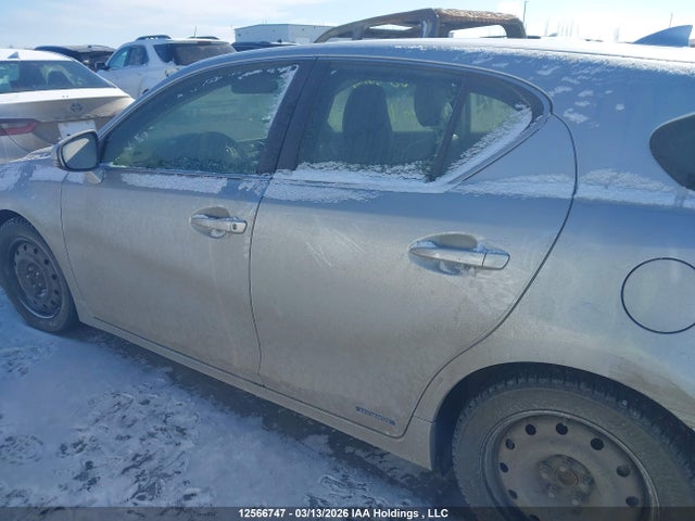 JTHKD5BH9G2274145 Lexus CT 200