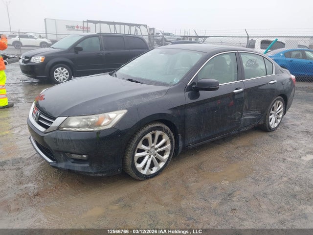 1HGCR3F94EA800006 Honda Accord Touring