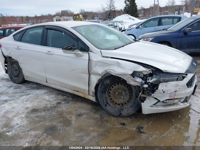 12542924 :رقم المزاد ، 3FA6P0H71HR135240 vin ، 2017 Ford Fusion Se مزاد بيع