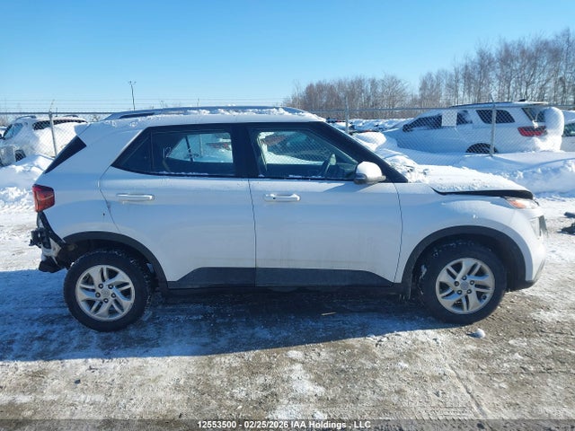 12553500 :رقم المزاد ، KMHRC8A31NU140267 vin ، 2022 Hyundai Venue Preferred مزاد بيع