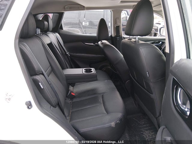 JN1BJ1BW1NW482840 Nissan Qashqai Sl/sv