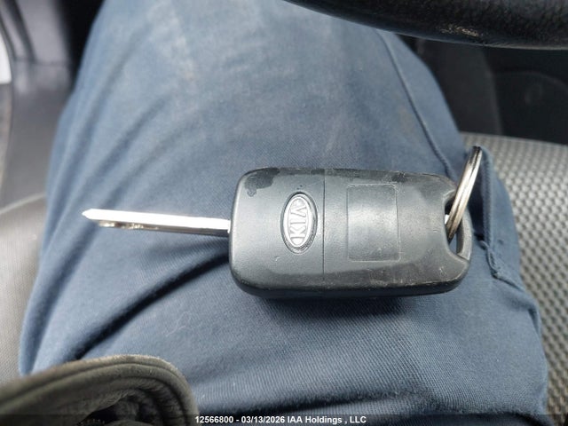 12566800 :رقم المزاد ، KNAHH8A81C7376424 vin ، 2012 Kia Rondo مزاد بيع