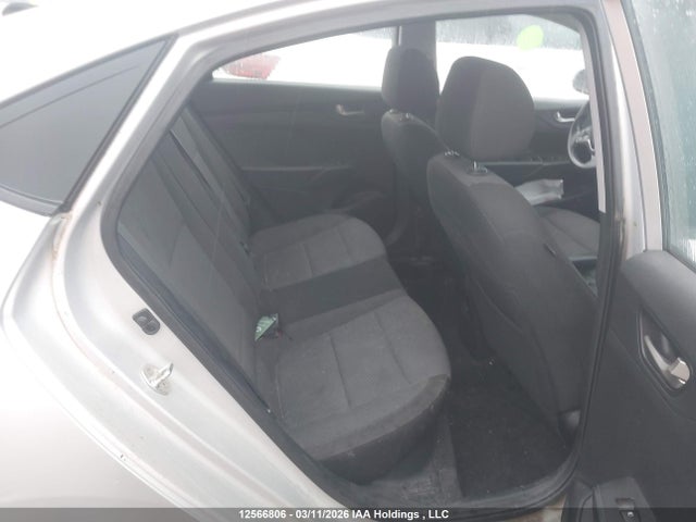 12566806 :رقم المزاد ، 3KPC24A38JE034199 vin ، 2018 Hyundai Accent Se/sel مزاد بيع