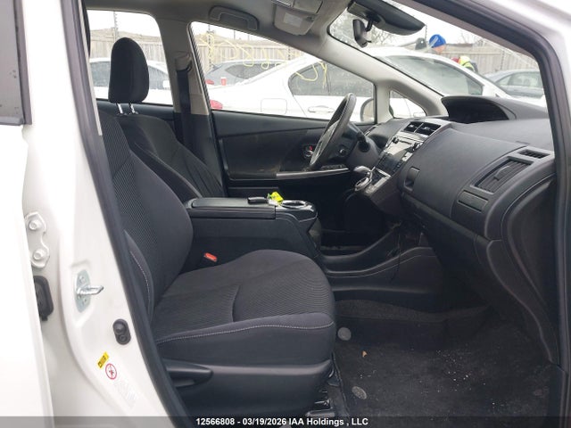 JTDZN3EUXJJ076004 Toyota PRIUS V