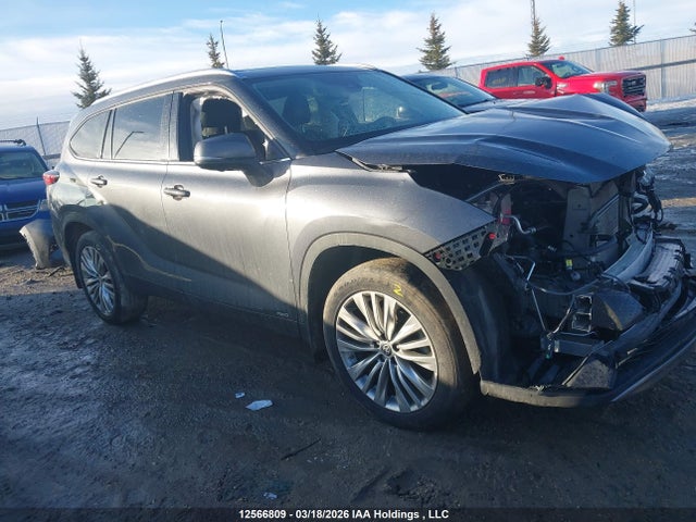 12566809 :رقم المزاد ، 5TDEBRCH1PS126171 vin ، 2023 Toyota Highlander Hybrid Limited مزاد بيع