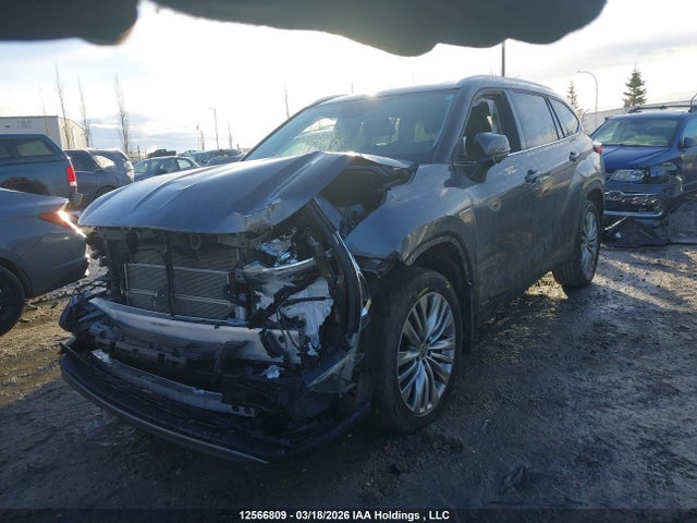 12566809 :رقم المزاد ، 5TDEBRCH1PS126171 vin ، 2023 Toyota Highlander Hybrid Limited مزاد بيع