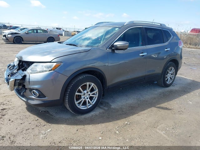 2015 Nissan Rogue S/sl/sv მანქანა იყიდება აუქციონზე, vin: 5N1AT2MV2FC918459, აუქციონის ნომერი: 12566825
