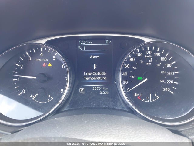 2015 Nissan Rogue S/sl/sv მანქანა იყიდება აუქციონზე, vin: 5N1AT2MV2FC918459, აუქციონის ნომერი: 12566825