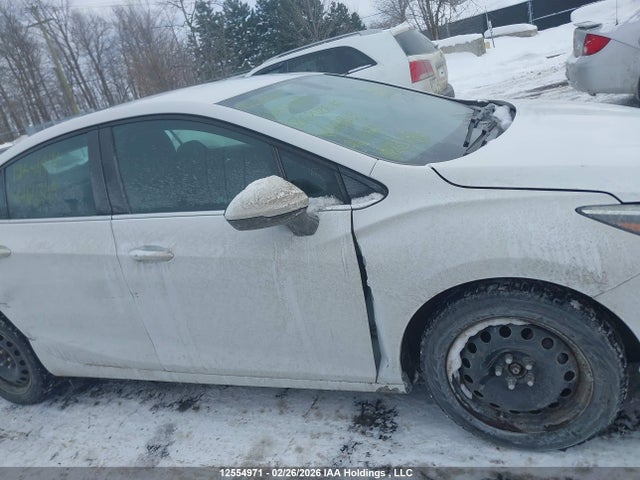 1G1BE5SM1J7164849 Chevrolet Cruze Lt Auto