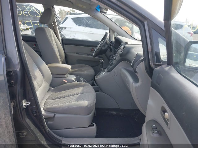 12556660 :رقم المزاد ، KNAFG525287123682 vin ، 2008 Kia Rondo Ex/ex-premium/lx مزاد بيع