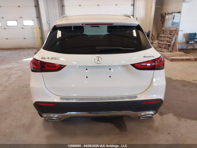W1N4N4HB2NJ349820 Mercedes-Benz Gla 250 4matic