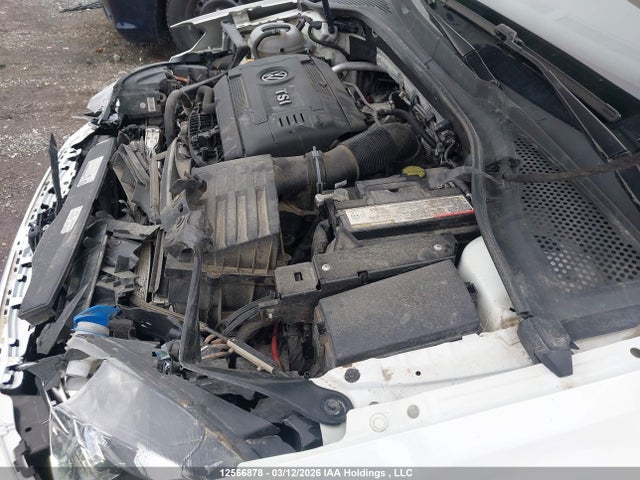 3VW217AU4HM000735 Volkswagen Golf