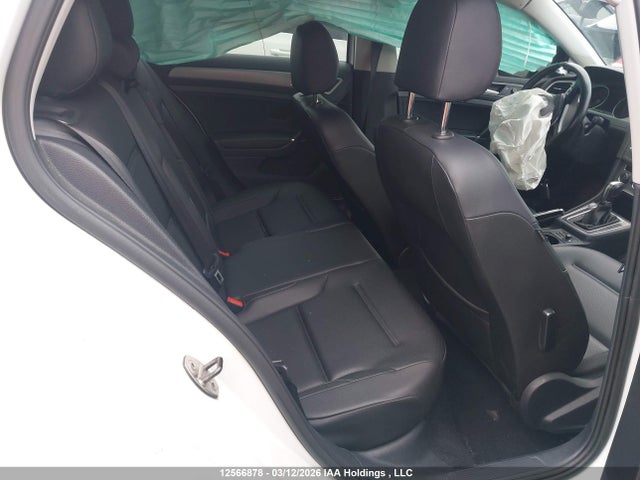 3VW217AU4HM000735 Volkswagen Golf
