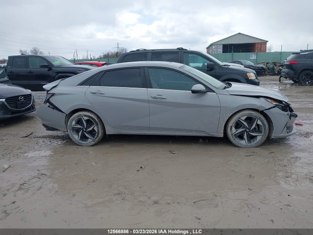 KMHLN4AG5NU249133 Hyundai Elantra Ultimate Ivt With Tech Package With Two-tone Interior