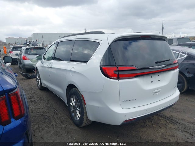 2022 Chrysler Pacifica Touring L მანქანა იყიდება აუქციონზე, vin: 2C4RC3BG8NR127151, აუქციონის ნომერი: 12566904