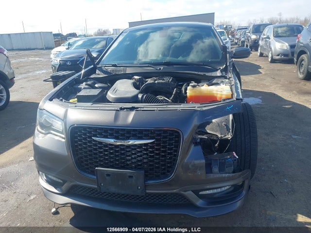 2C3CCABG8JH239821 Chrysler 300 S