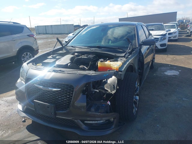 2C3CCABG8JH239821 Chrysler 300 S