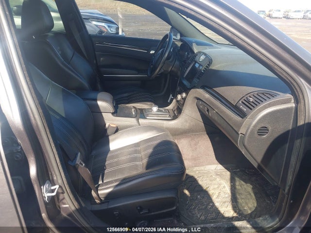 2C3CCABG8JH239821 Chrysler 300 S
