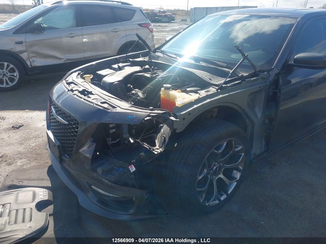 2C3CCABG8JH239821 Chrysler 300 S