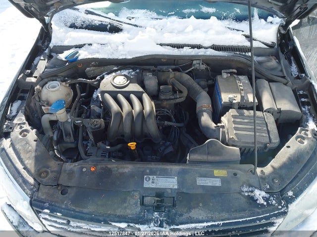 2013 Volkswagen Jetta 2.0l Comfortline მანქანა იყიდება აუქციონზე, vin: 3VWBK7AJ8DM281225, აუქციონის ნომერი: 12517847