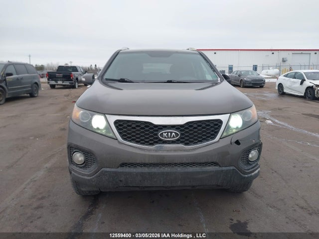 2013 Kia Sorento Lx V6 მანქანა იყიდება აუქციონზე, vin: 5XYKTDA20DG332396, აუქციონის ნომერი: 12559400