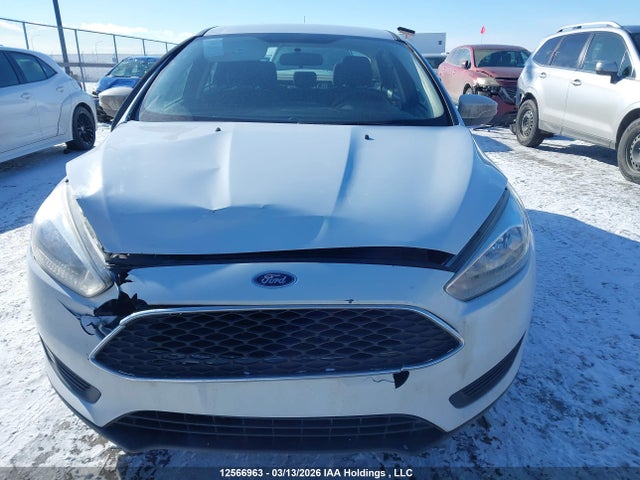 1FADP3F21HL321116 Ford FOCUS SE