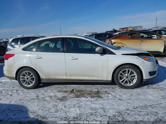 1FADP3F21HL321116 Ford FOCUS SE
